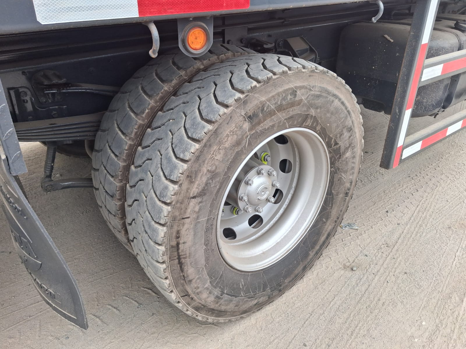 Ford Cargo 1723