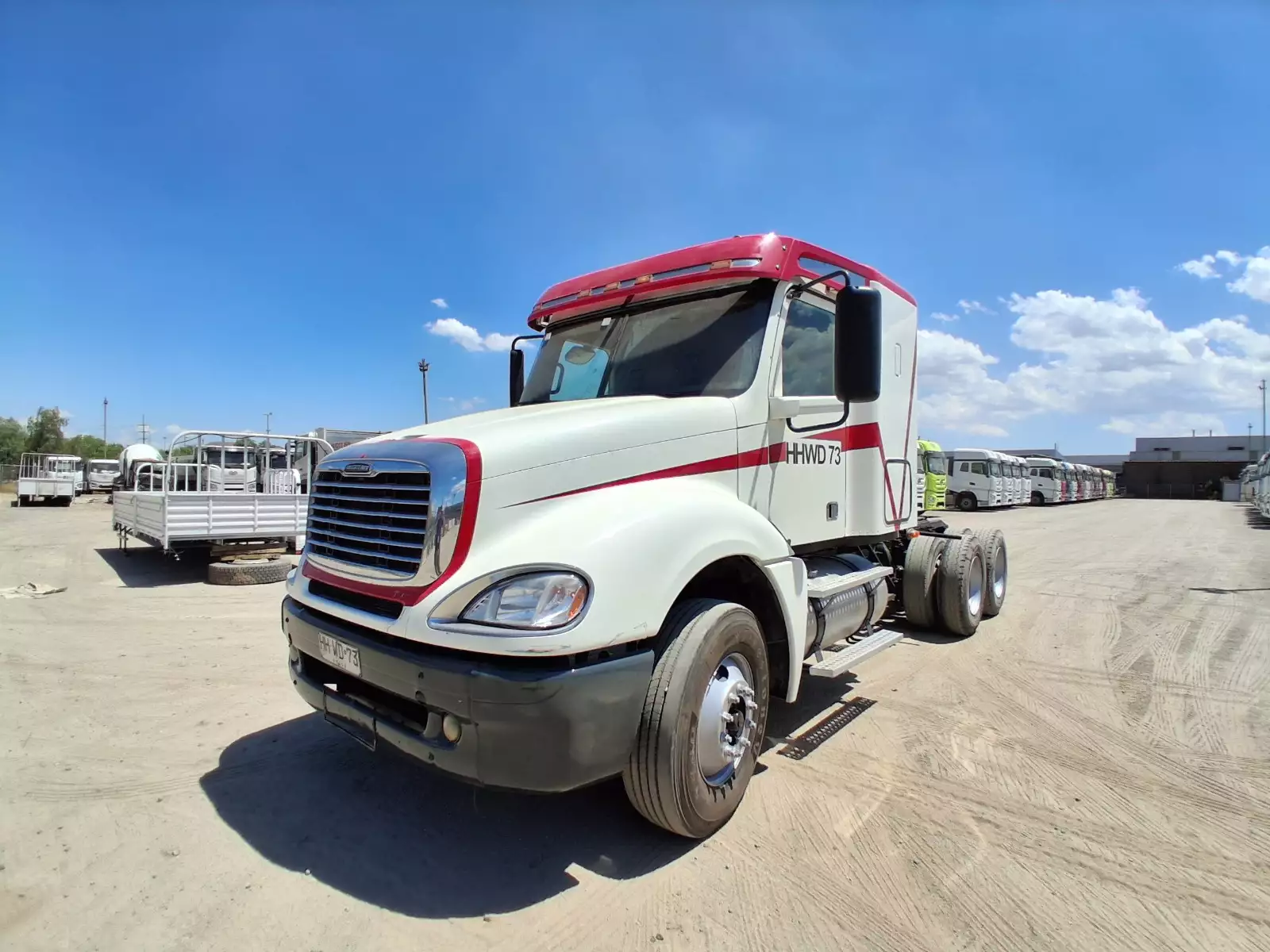 Freightliner CL 120