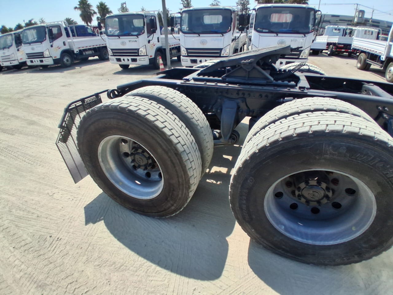 FREIGHTLINER CASCADIA 113