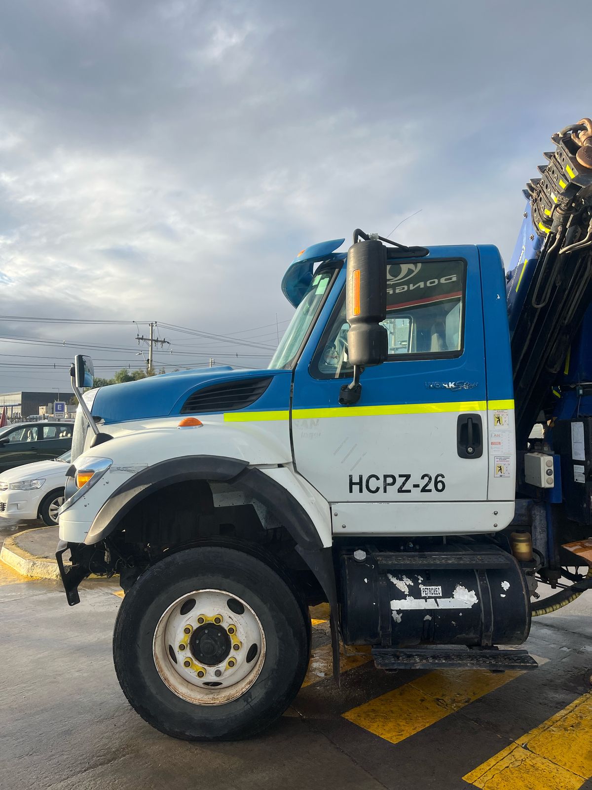International 7600