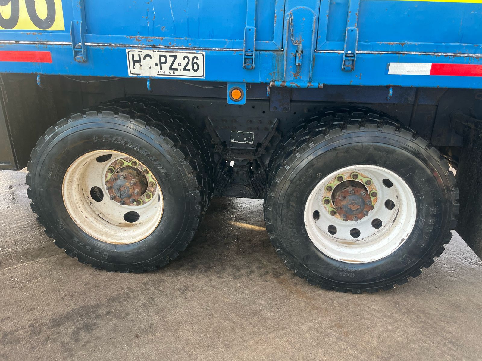 International 7600