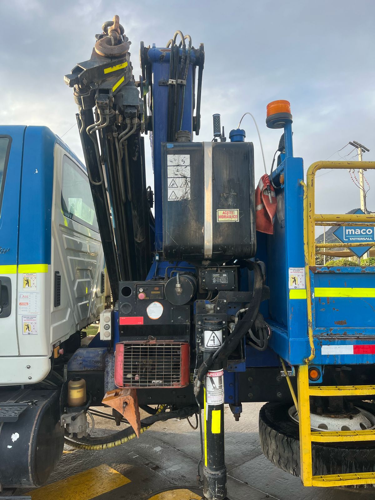 International 7600