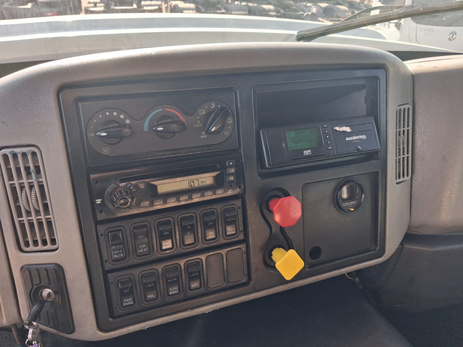 International 7600 2016