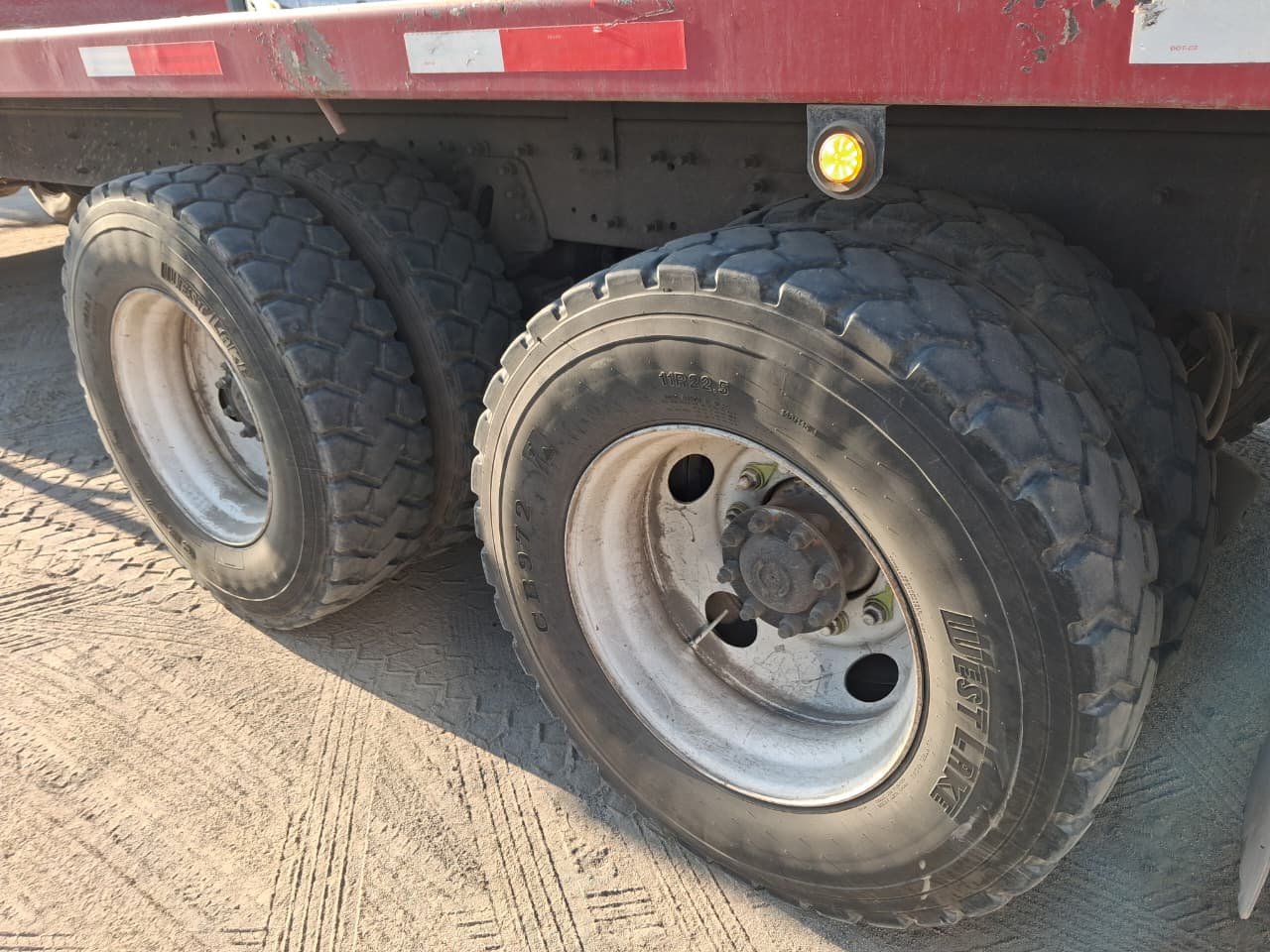 INTERNATIONAL 7400