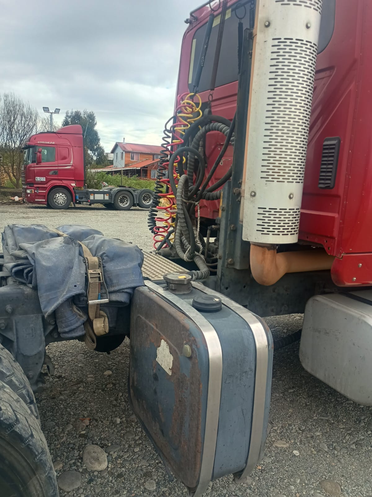 International 7600