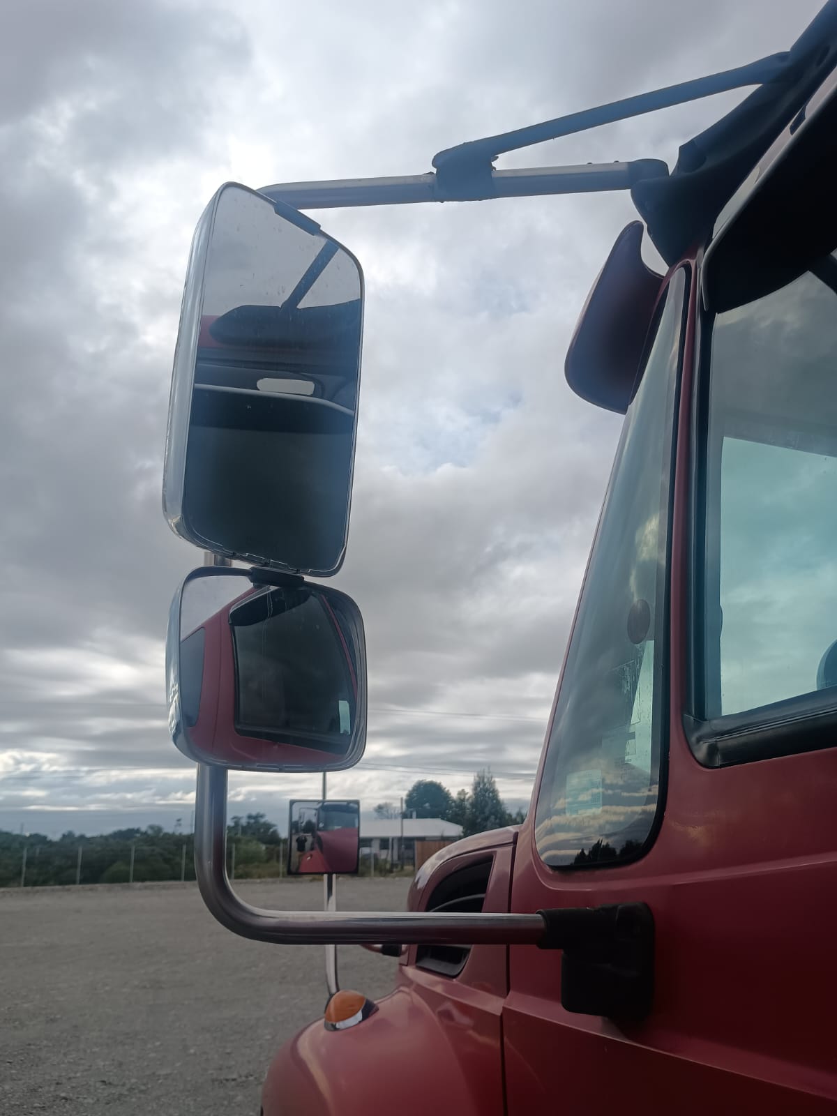 International 7600