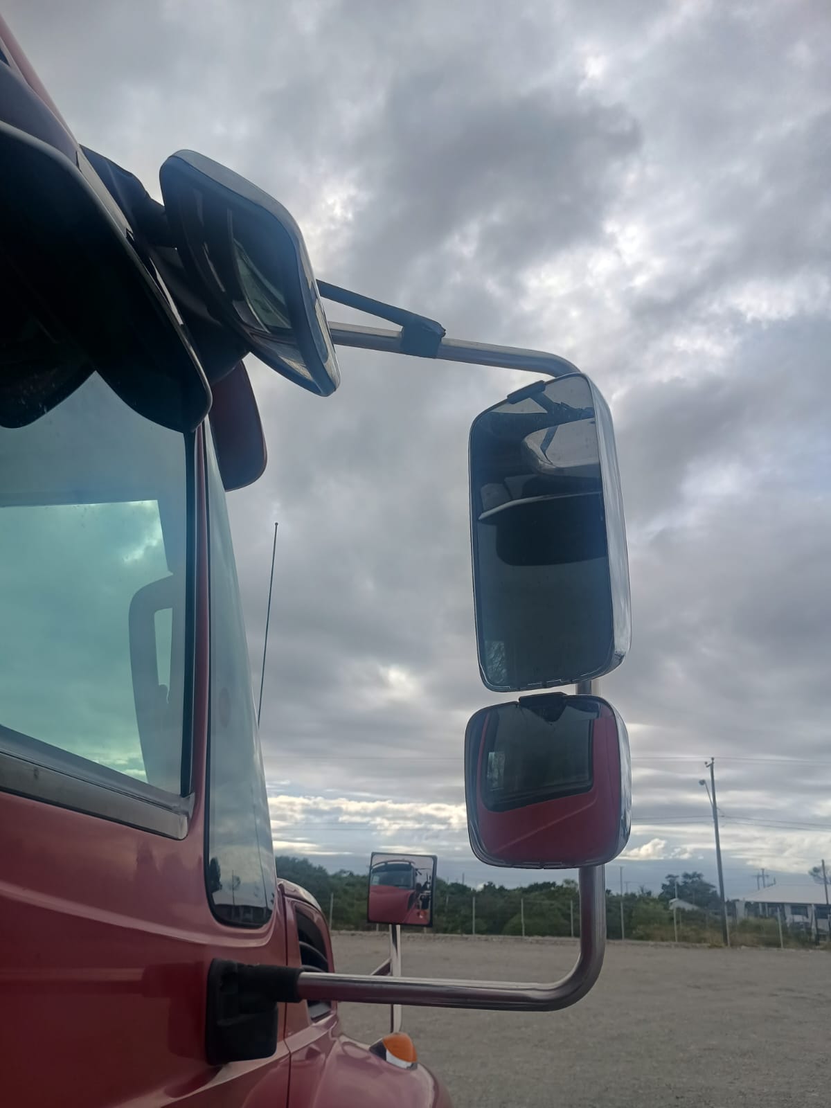 International 7600
