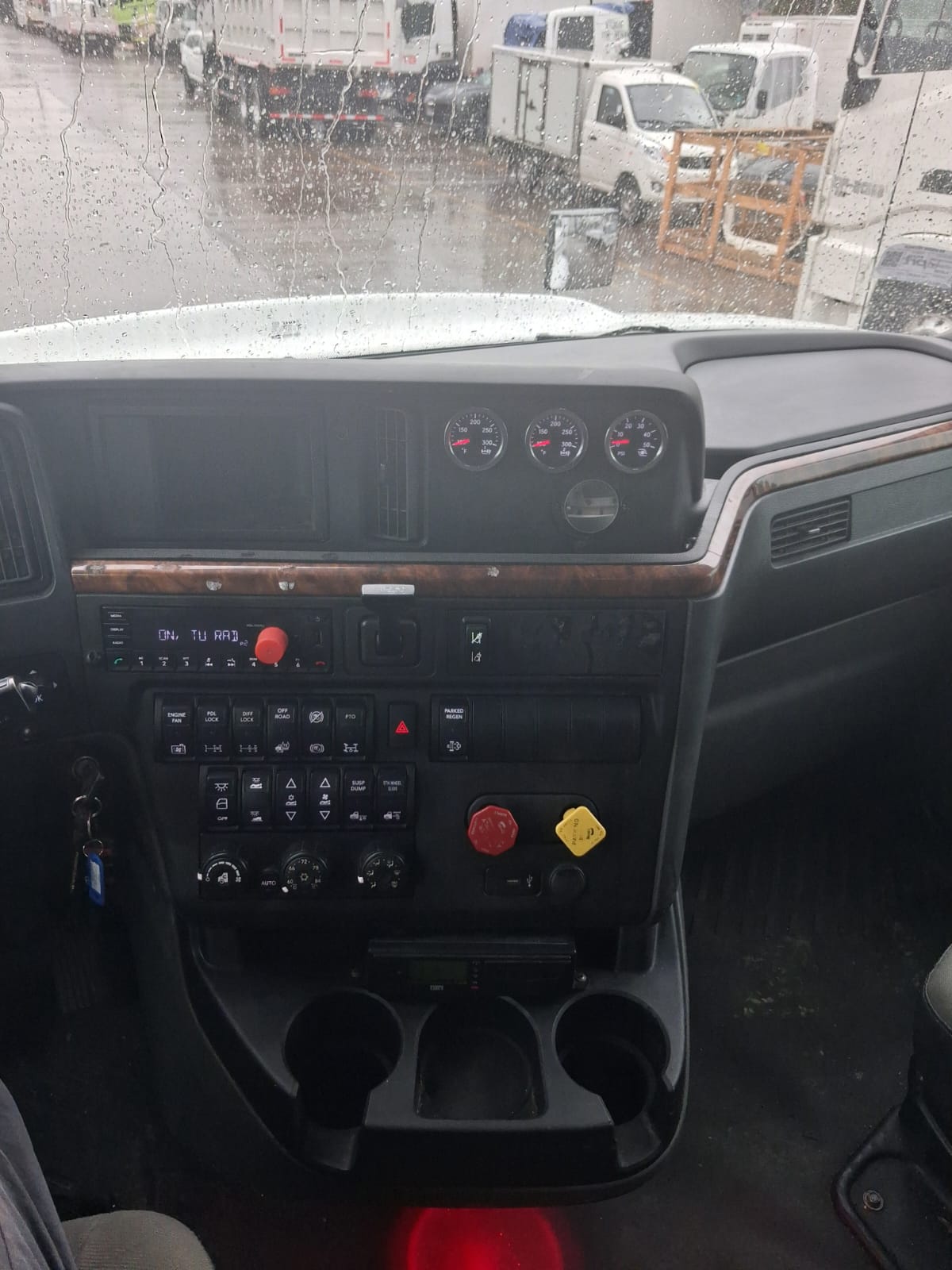 INTERNATIONAL RH613 HR