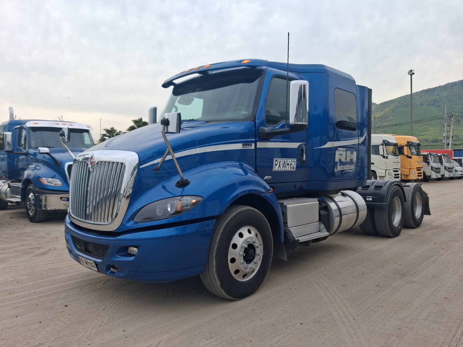 International RH613 LR