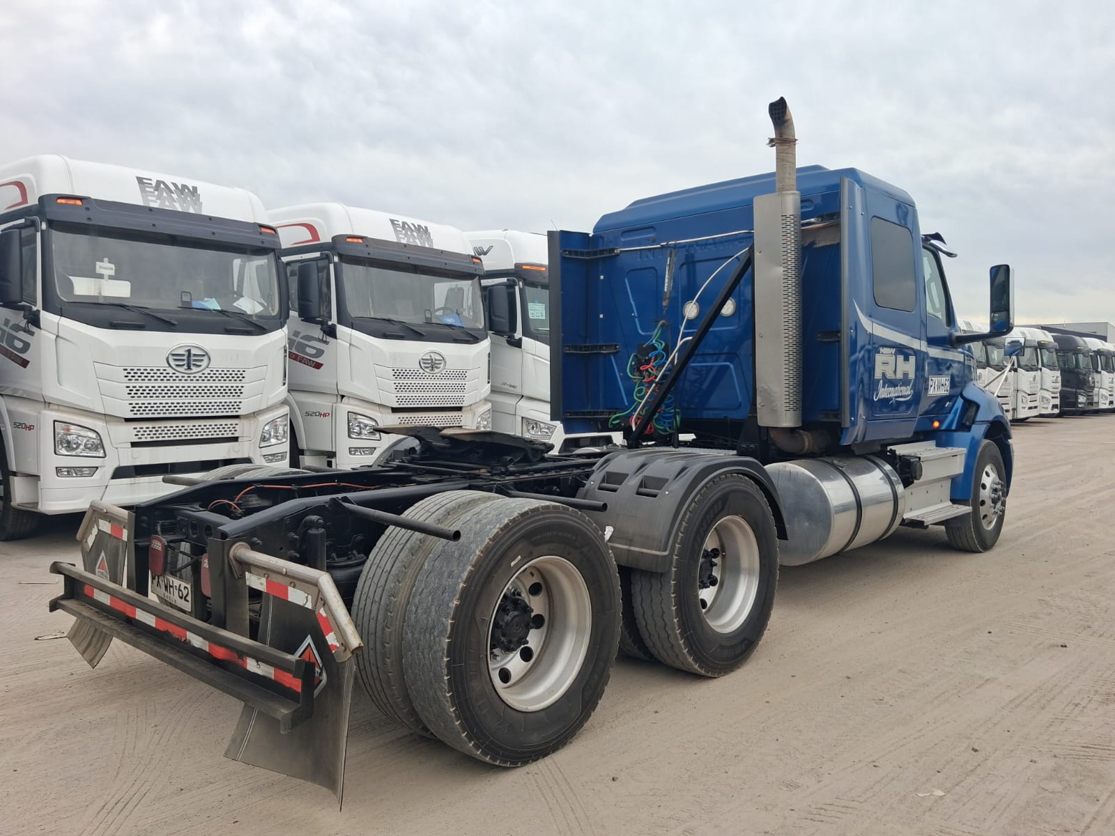 INTERNATIONAL RH613