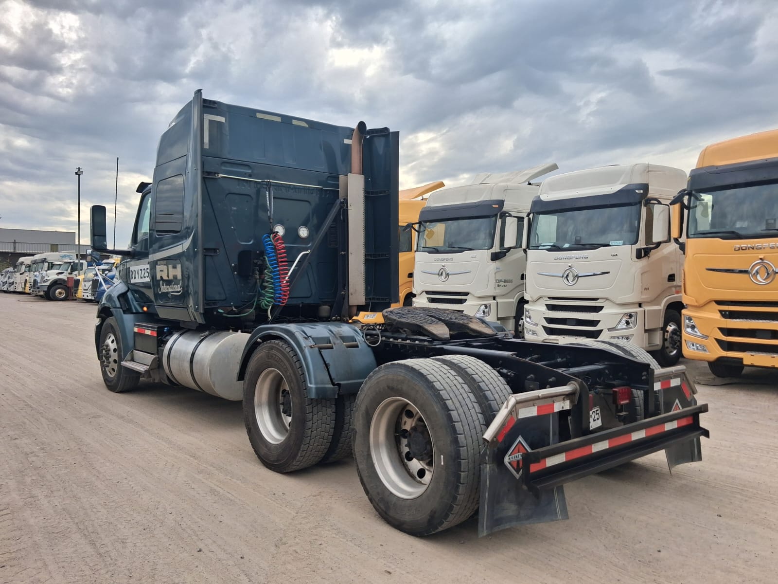 INTERNATIONAL RH613 HR