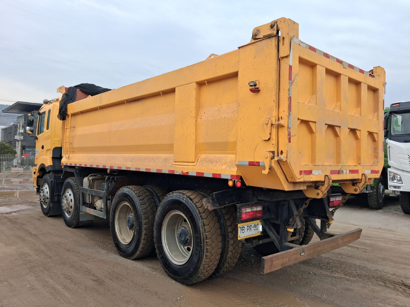 JAC LANDER 3430 TOLVA 8x4