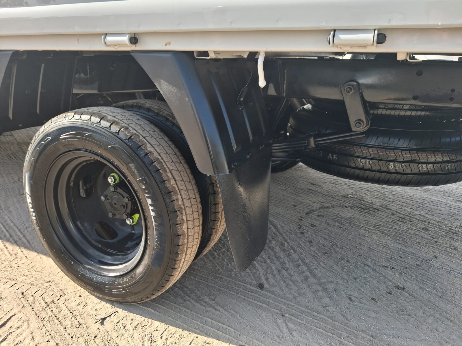 KIA FRONTIER DC LX 2.5