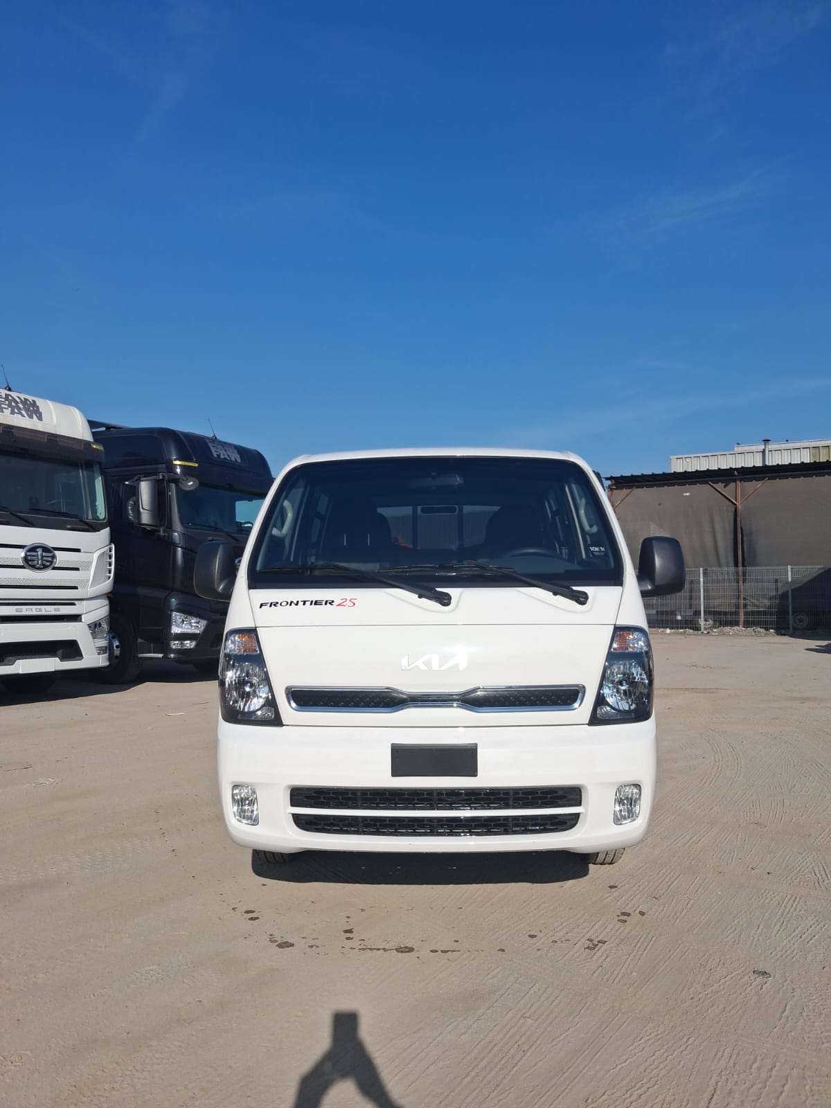 KIA FRONTIER DC LX 2.5