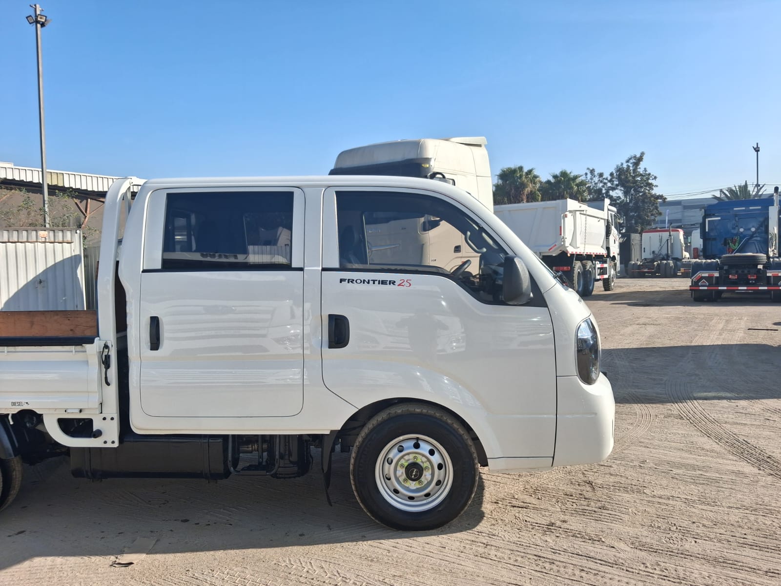 KIA FRONTIER DC LX 2.5