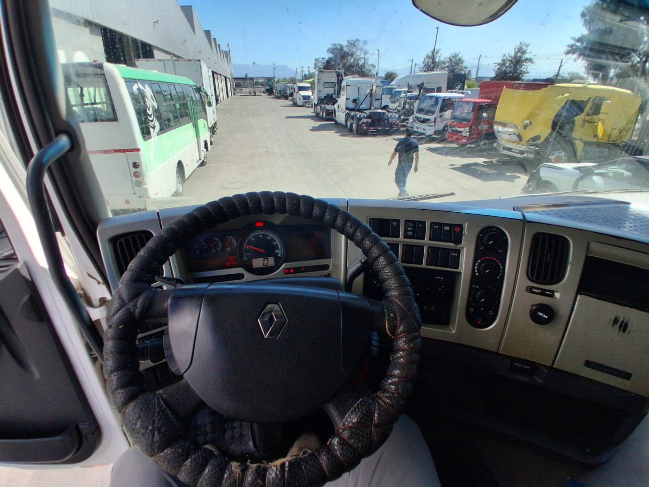 Renault Premium 460