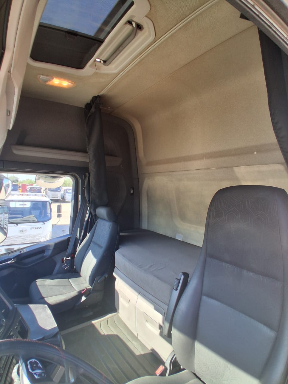 SCANIA R500A 6x2 2022