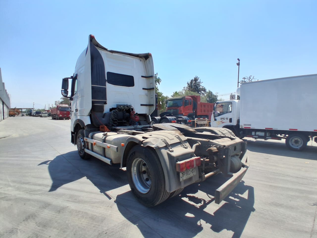 SINOTRUK T7H 440 4x2