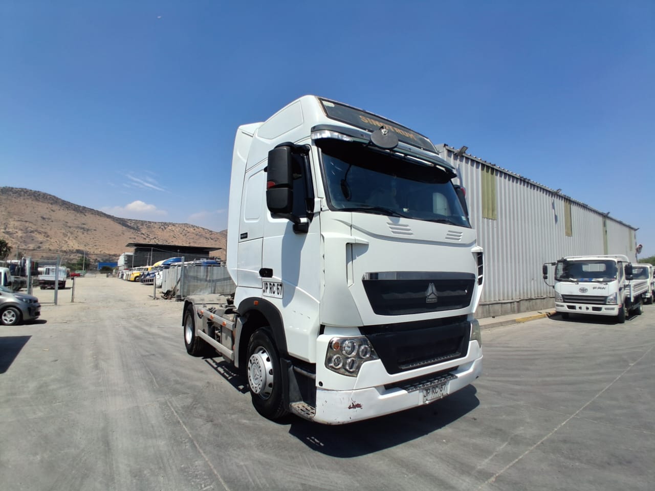 SINOTRUK T7H 440 4x2