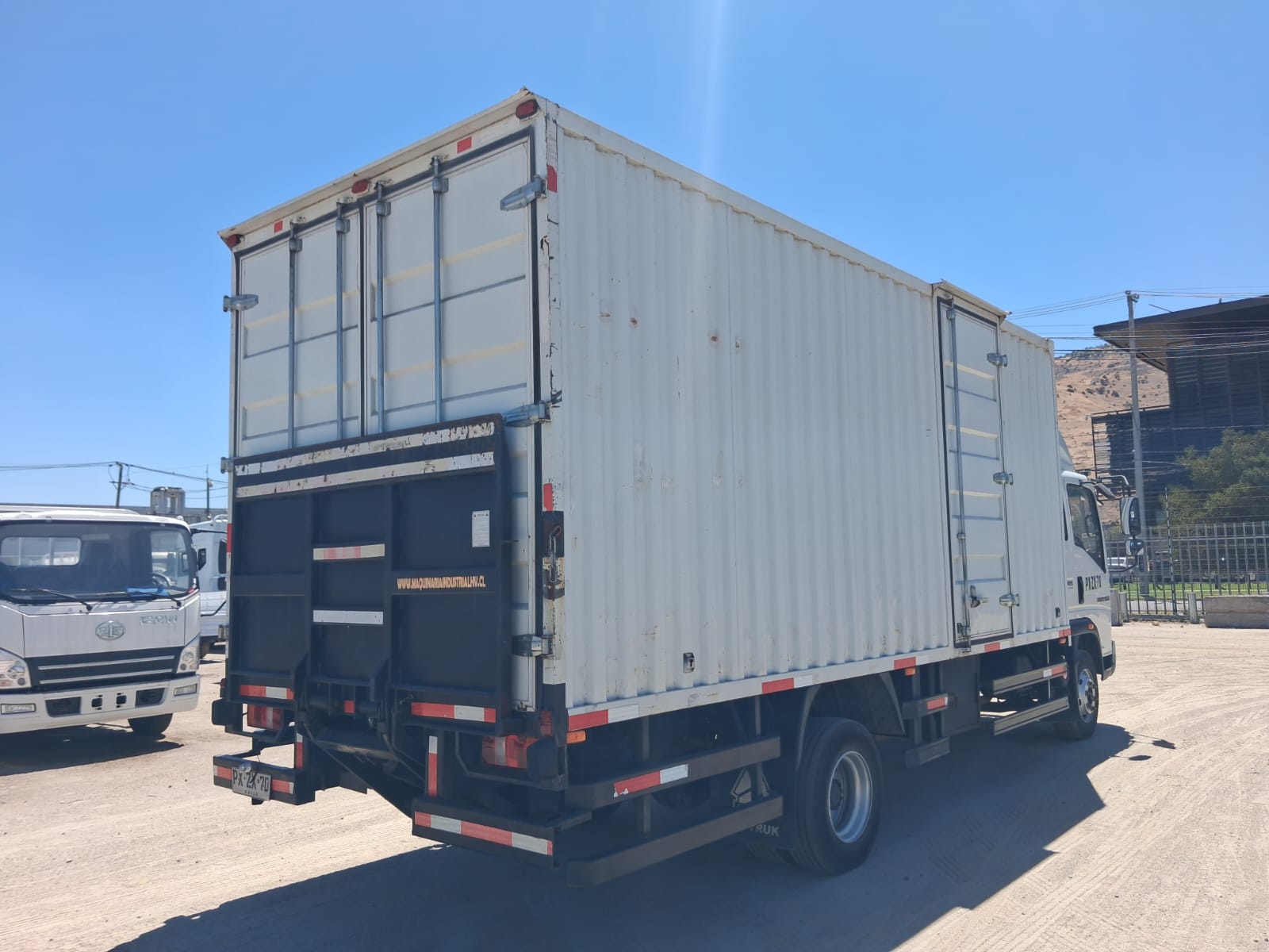 SINOTRUK HOMAN 1217 C