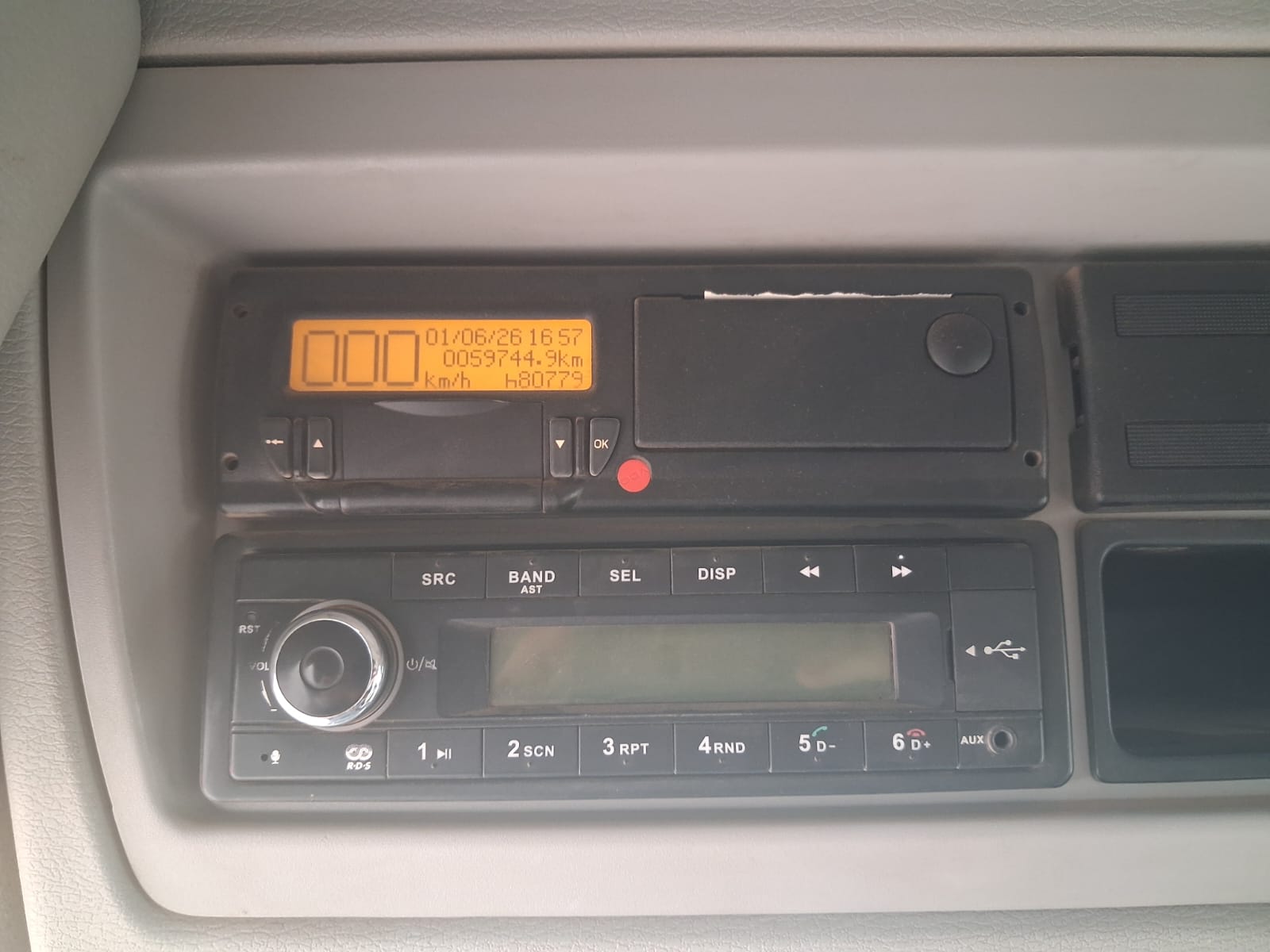 VOLVO VM 330