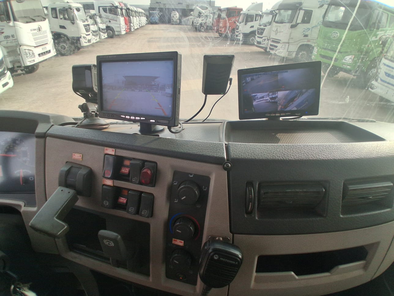 VOLVO VM 330