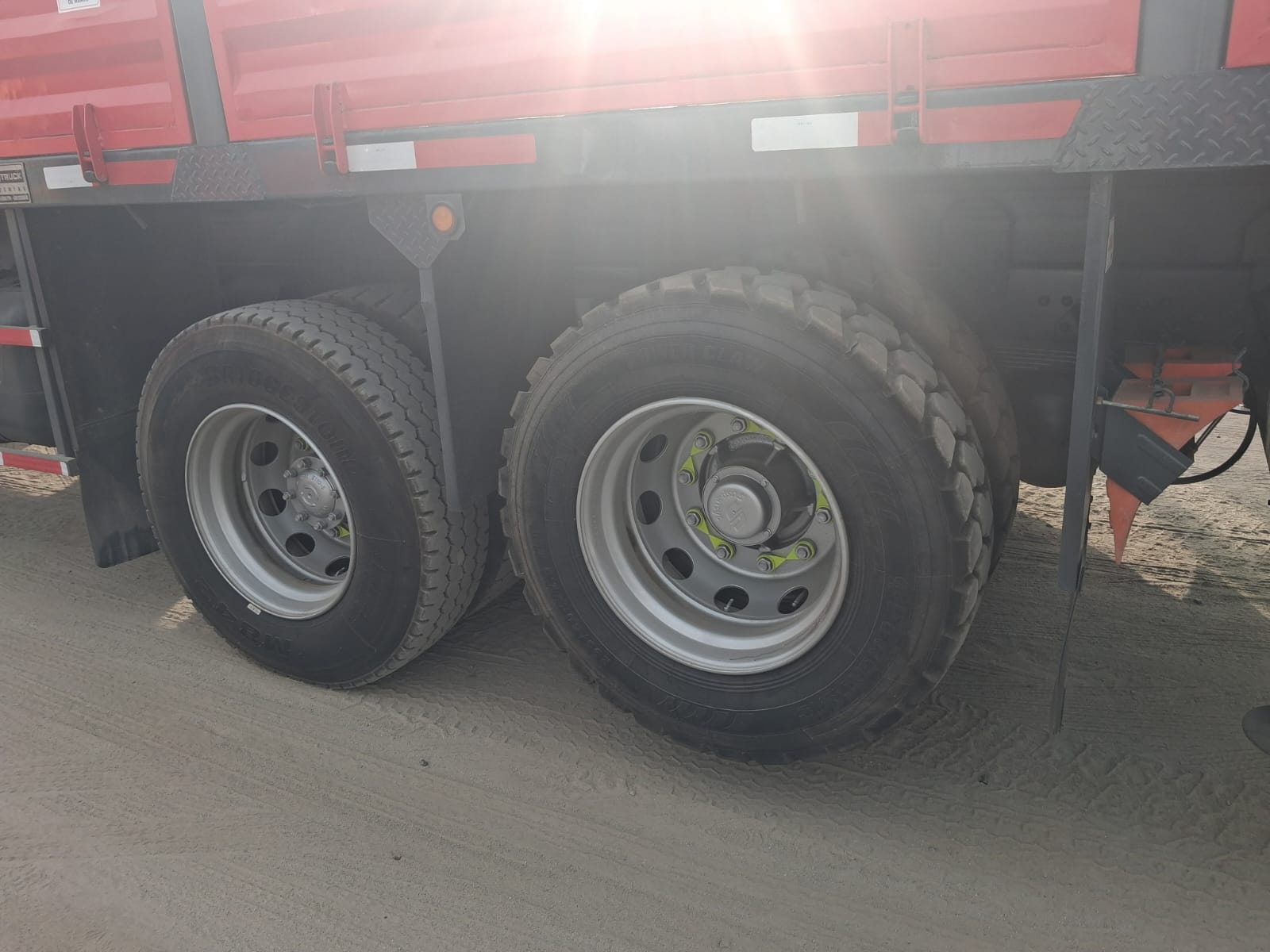 VOLVO VM 330
